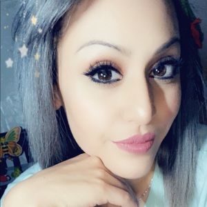 Meet your Posher, Nadine